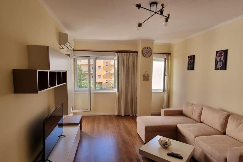New & Great Located Apartment Near Center Tiran Dış mekan fotoğraf